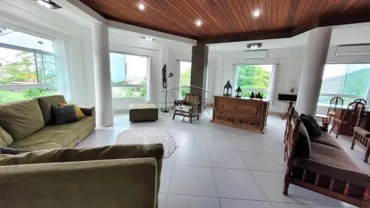 Casa de Condomínio com 3 Quartos à venda, 247m² no Enseada, Guarujá