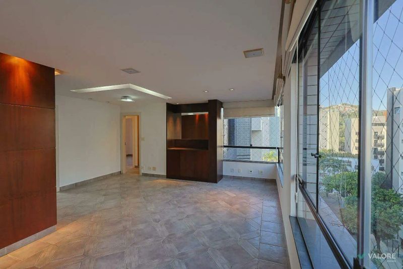 Apartamento com 3 quartos — Serra, Belo Horizonte
