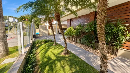 Apartamento com 2 Quartos à venda, 74m² no Jurerê Internacional, Florianópolis