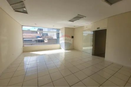 Ponto Comercial para alugar, 150m² no Vila Portuguesa, São Paulo