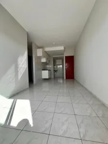 Apartamento com 2 Quartos para alugar, 57m² no Itaperi, Fortaleza