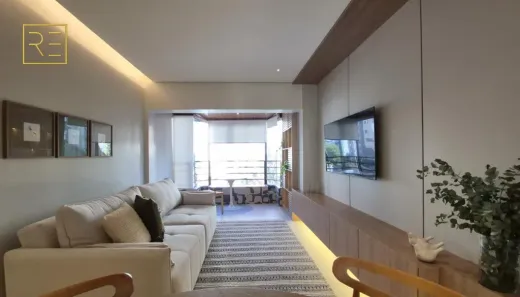 Apartamento com 2 Quartos para alugar, 77m² no Cambuí, Campinas