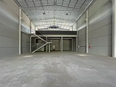 Galpão/Depósito/Armazém para alugar, 750m² no , Bento Gonçalves