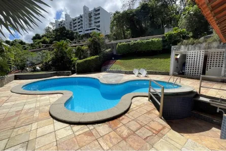Casa com 6 Quartos à venda, 489m² no Macaxeira, Recife