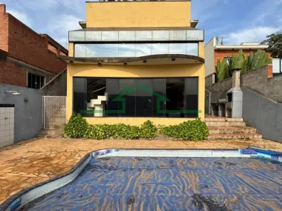 Sobrado com 3 Quartos à venda, 305m² no Castelinho, Piracicaba