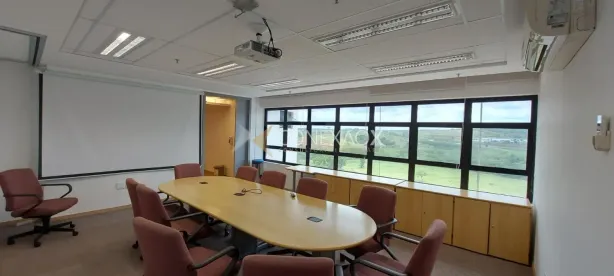 Sala Comercial com 5 Quartos para alugar, 356m² no Vila Brandina, Campinas
