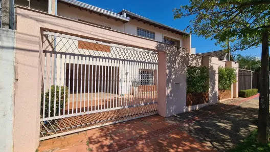 Casa com 4 Quartos à venda, 280m² no Califórnia, Londrina