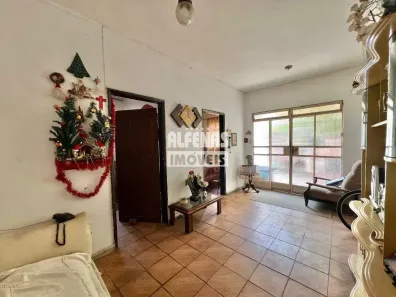 Casa com 3 Quartos à venda, 80m² no Industrial, Contagem