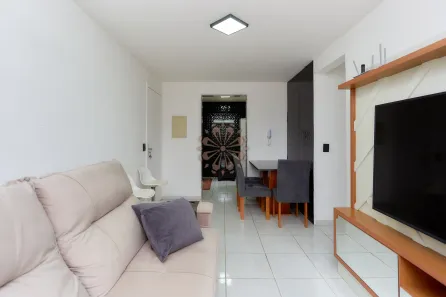 Apartamento com 2 Quartos para alugar, 45m² no Cachoeira, Curitiba