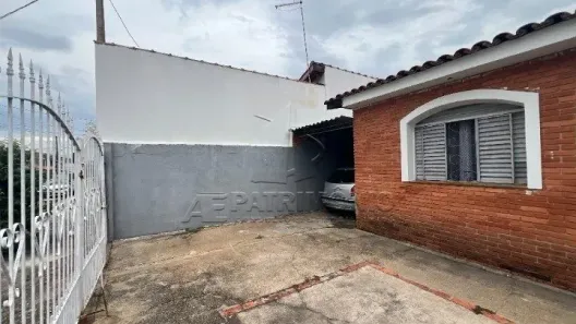 Casa com 2 Quartos à venda, 97m² no Jardim Maria Antônia Prado, Sorocaba