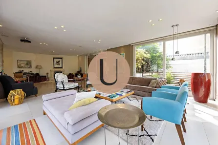 Casa com 4 Quartos à venda, 688m² no Jardim Leonor, São Paulo