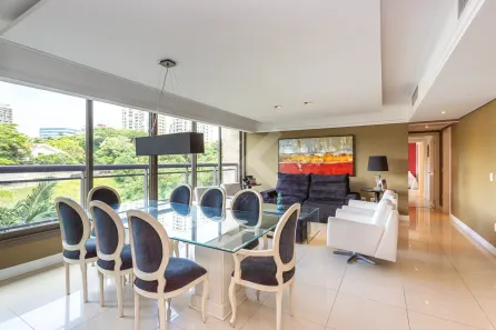 Apartamento com 4 Quartos à venda, 260m² no Três Figueiras, Porto Alegre