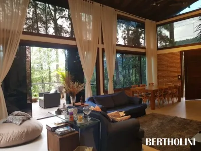 Casa de Condomínio com 3 Quartos à venda, 221m² no Serrinha do Alambari (Agulhas Negras), Resende