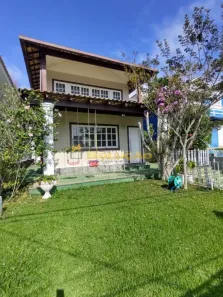 Casa de Condomínio com 3 Quartos à venda, 227m² no Albuquerque, Teresópolis