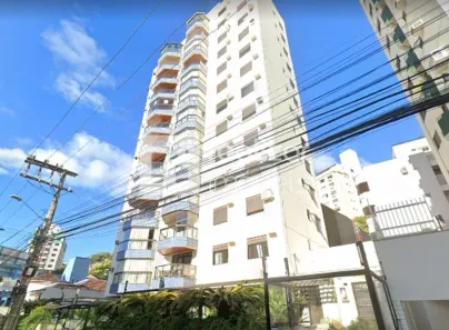 Apartamento com 2 Quartos para alugar, 101m² no Centro, Florianópolis