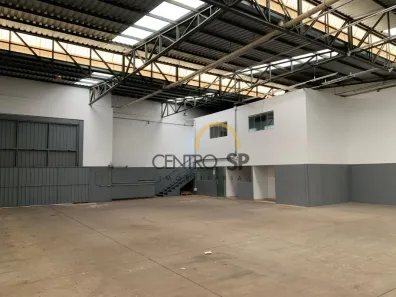 Galpão/Depósito/Armazém para alugar, 393m² no Vila Engler, Bauru