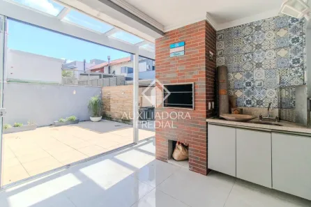 Casa com 3 Quartos à venda, 134m² no Hípica, Porto Alegre