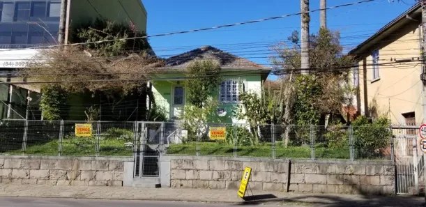 Lote/Terreno à venda, 704m² no Nossa Senhora de Lourdes, Caxias do Sul