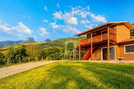 Fazenda/Sítio com 3 Quartos à venda, 300m² no , São Bento do Sapucaí