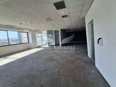 Sala Comercial para alugar, 671m² no Alphaville Industrial, Barueri