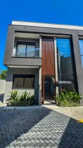 Casa de Condomínio com 4 Quartos à venda, 140m² no Boiçucanga, São Sebastião