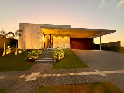 Casa de Condomínio com 4 Quartos à venda, 300m² no Parque Cidade, Goiânia