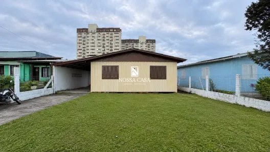 Casa com 2 Quartos para alugar, 70m² no Torres, Torres