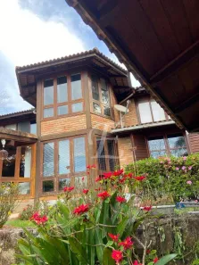 Casa de Condomínio com 4 Quartos para alugar, 400m² no Caraguatá, Mairiporã