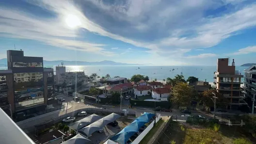 Apartamento com 2 Quartos à venda, 87m² no Jurerê, Florianópolis