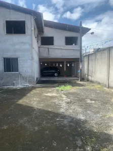 Casa com 4 Quartos à venda, 400m² no Parque Dois Irmãos, Fortaleza