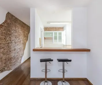 Apartamento com 2 Quartos para alugar, 140m² no Mont Serrat, Porto Alegre