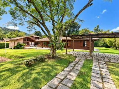 Casa de Condomínio com 4 Quartos à venda, 230m² no Fazenda Boa Fé, Teresópolis