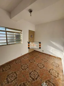 Casa com 2 Quartos para alugar, 55m² no Vila Zat, São Paulo
