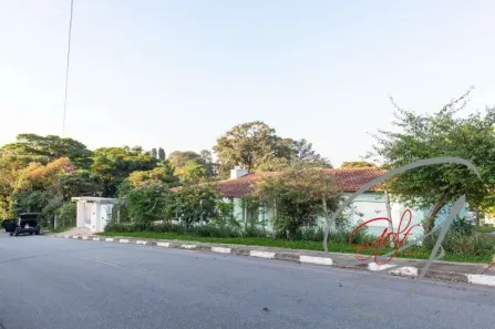Imóvel Comercial com 1 Quarto à venda, 180m² no Vila Santo Antônio, Cotia
