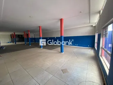 Sala Comercial com 1 Quarto para alugar, 360m² no Major Prates, Montes Claros