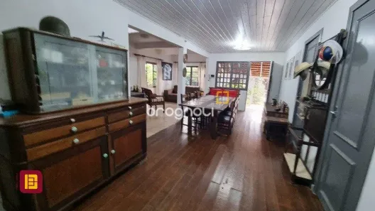 Casa com 4 Quartos à venda, 270m² no Sambaqui, Florianópolis
