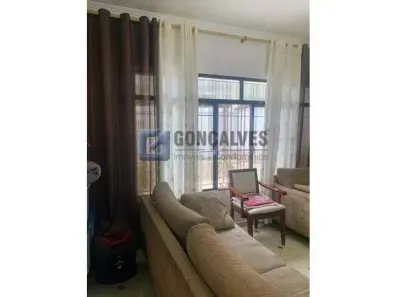 Casa com 2 Quartos à venda, 113m² no Jardim Santo Antônio, Santo André