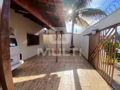 Casa com 3 Quartos à venda, 164m² no Nossa Senhora das Graças, Uberlândia