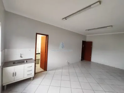 Sala Comercial para alugar, 28m² no Vila Rezende, Piracicaba