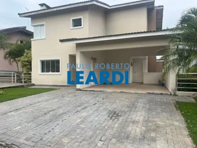 Casa de Condomínio com 3 Quartos à venda, 300m² no Arujá Country Club, Arujá