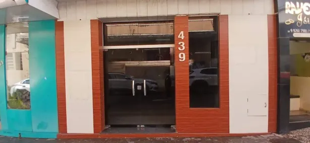 Sala Comercial para alugar, 112m² no Centro, Montes Claros
