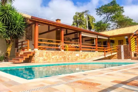 Sobrado com 5 Quartos à venda, 550m² no Jardim Brasília, Resende