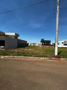 Lote/Terreno à venda, 360m² no Condomínio Residencial Grand Trianon, Anápolis