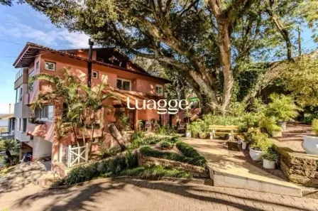 Casa de Condomínio com 3 Quartos para alugar, 300m² no Vila Conceição, Porto Alegre