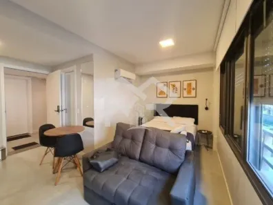 Apartamento com 1 Quarto para alugar, 24m² no Farroupilha, Porto Alegre