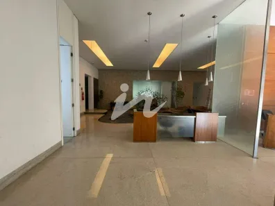 Prédio Comercial para alugar, 1000m² no Centro, Uberlândia
