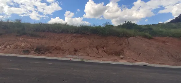 Lote/Terreno à venda, 300m² no Laranja Azeda, Atibaia