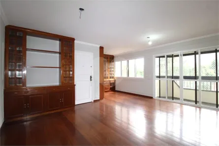 Apartamento com 3 Quartos à venda, 130m² no Vila Uberabinha, São Paulo