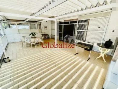 Casa com 3 Quartos à venda, 249m² no Campo Grande, Santos