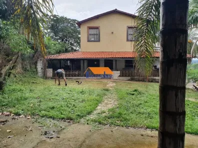 Fazenda/Sítio com 6 Quartos à venda, 350m² no Borges, Sabará